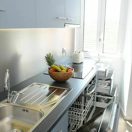 Lisbonne Apartament *
